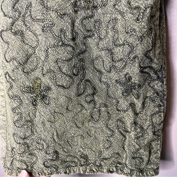 Vintage Escandalo textured Hunter green tank with cut out - Picture 2 of 7